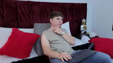 Leo  online show from March 2026 04:17:02 AM