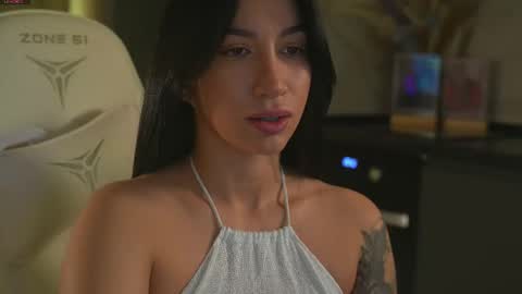 Snapshot of leoramallis chatting on October 2025 05:14:01 PM Leora online show from October 2025 05:14:01 PM