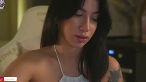 Snapshot of leoramallis chatting on October 2025 05:28:01 PM Leora online show from October 2025 05:28:01 PM