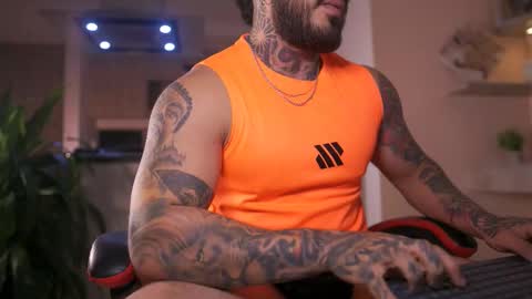 Snapshot of leosalvatore_ chatting on October 2025 04:48:02 AM Leo Salvatore online show from October 2025 04:48:02 AM