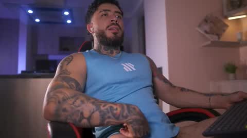 Snapshot of leosalvatore_ chatting on October 2025 12:36:02 AM Leo Salvatore online show from October 2025 12:36:02 AM