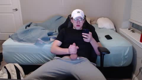 leroy_lew online show from December 2024 11:23:02 AM