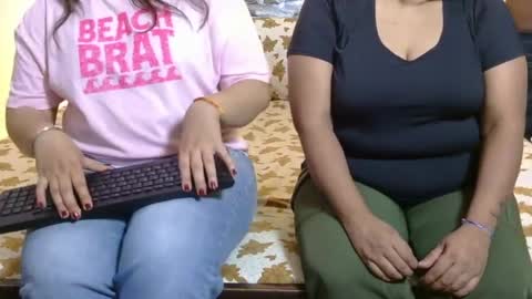 Snapshot of lesbian_cpl_threesome chatting on June 2026 04:15:02 AM lesbian_cpl_threesome online show from June 2026 04:15:02 AM