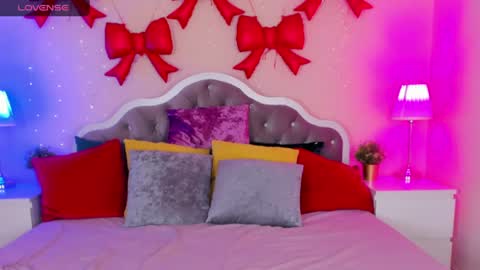 Eveline online show from July 2026 01:19:01 AM
