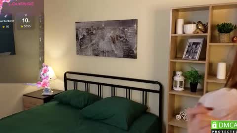 Tracy online show from October 2025 06:14:02 PM