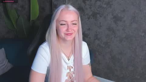 Joyce online show from September 2025 02:15:02 AM