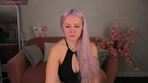 Joyce online show from October 2025 02:09:02 AM