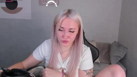 Joyce online show from October 2025 02:20:02 AM