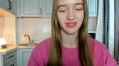  LESLIE   online show from November 2025 10:04:02 AM