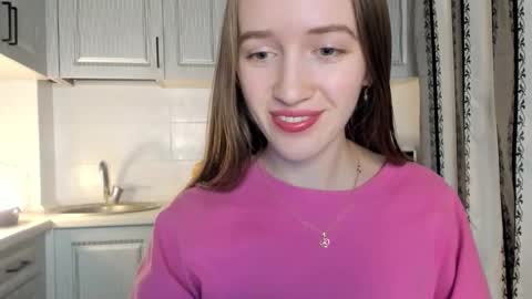  LESLIE   online show from December 2025 07:29:02 PM