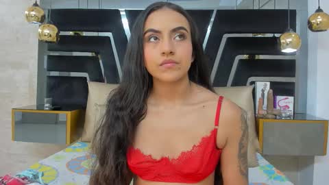 LeslieBush online show from October 2025 08:25:01 PM