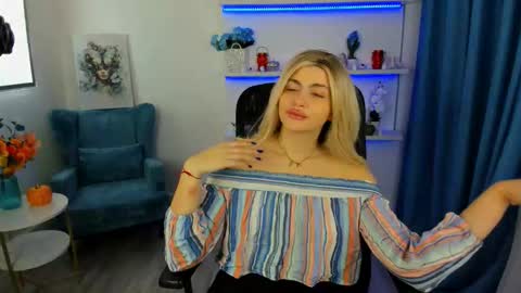 lesliemineg online show from October 2025 07:47:01 PM