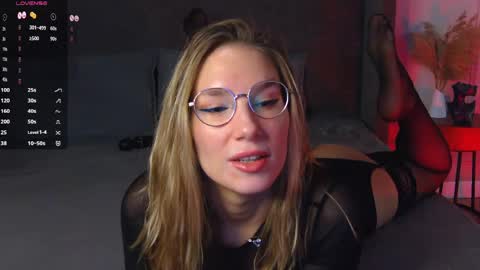 Leslie online show from April 2026 06:09:02 AM
