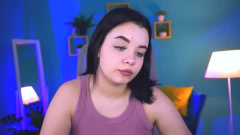 Snapshot of leslierowe chatting on October 2025 08:29:02 PM LeslieRowe online show from October 2025 08:29:02 PM