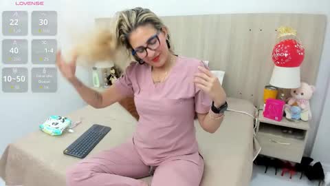 Lesly Santodomingo online show from February 2026 11:51:01 AM