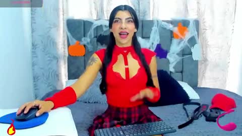 lessly online show from November 2025 06:41:02 PM