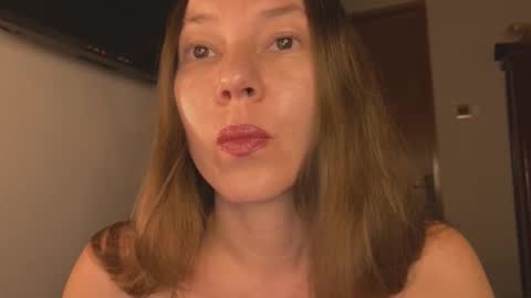 lessya_magic online show from September 2025 11:04:02 AM