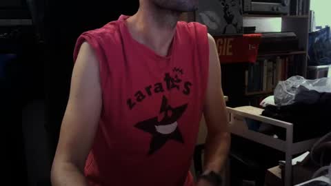 Snapshot of lestat_82 chatting on January 2025 07:29:02 PM Vampiro Diurno online show from January 2025 07:29:02 PM