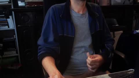 Snapshot of lestat_82 chatting on October 2025 04:28:01 PM Vampiro Diurno online show from October 2025 04:28:01 PM