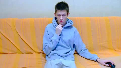 lester_broo online show from February 2026 07:25:01 AM