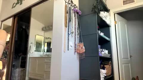 lethaveagoodtime online show from October 2025 05:23:02 PM