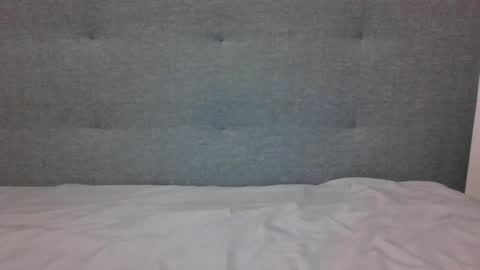 Snapshot of lets_play143 chatting on January 2025 09:40:01 PM lets_play143 online show from January 2025 09:40:01 PM