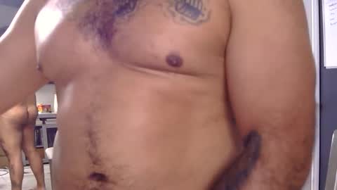 Snapshot of letsseewherethisgoes123 chatting on April 2026 05:18:02 AM fitnessdude93kg online show from April 2026 05:18:02 AM