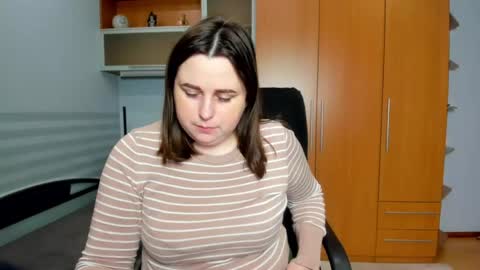 Naomi online show from April 2026 05:32:01 AM