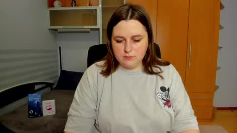 Naomi online show from May 2026 05:37:01 AM