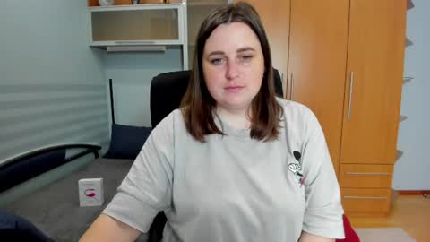 Naomi online show from June 2026 06:03:02 AM