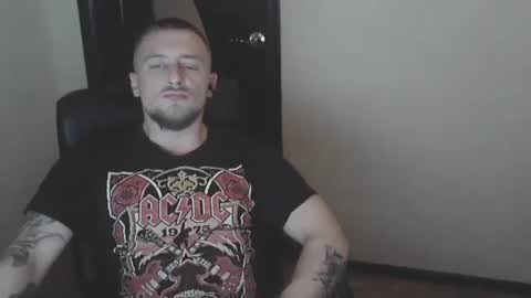 lev1ngston online show from January 2025 10:04:02 AM