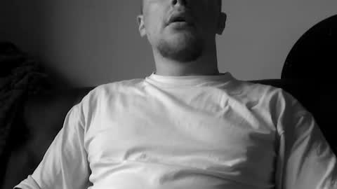 lev1ngston online show from December 2025 08:56:02 AM