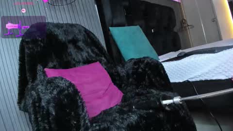 levana1 online show from November 2025 12:10:02 AM