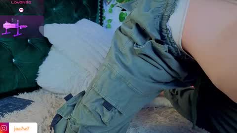 Levi  online show from September 2025 04:11:01 PM