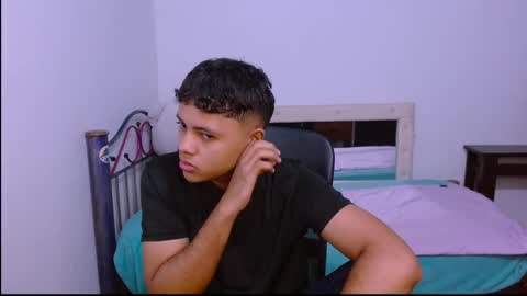 Snapshot of levii_7 chatting on November 2025 02:56:02 AM 0600AM-1200PM - online show from November 2025 02:56:02 AM