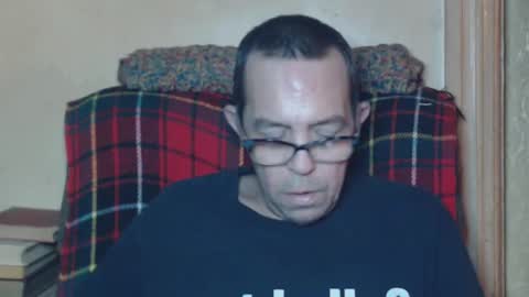 Snapshot of levon48 chatting on December 2024 01:18:01 AM levon48 online show from December 2024 01:18:01 AM