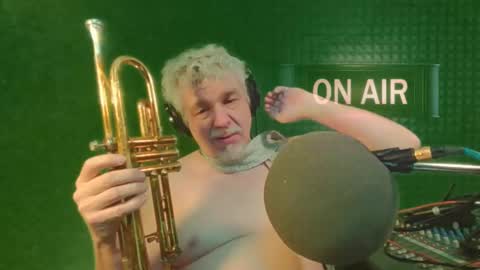 Lewis Richard Russell online show from February 2026 06:51:01 AM