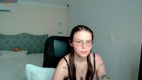 Lexas Room online show from April 2026 05:03:01 PM