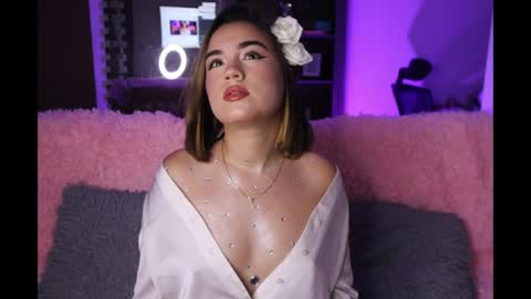 Alexandra online show from April 2026 02:01:01 AM