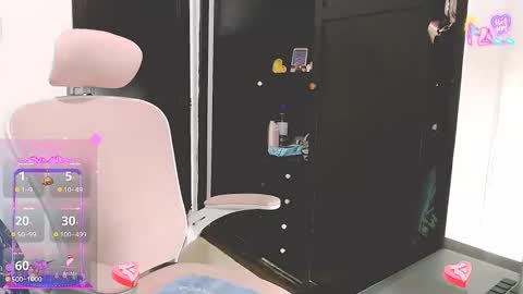 lexi19_ online show from May 2026 11:21:02 PM