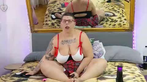 Snapshot of lexi2810 chatting on November 2025 10:23:01 AM Lexi und Lex online show from November 2025 10:23:01 AM