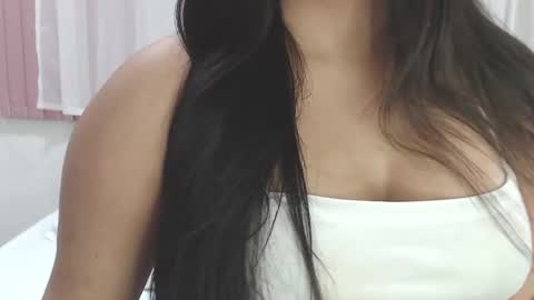 Snapshot of lexi_bloom chatting on February 2025 11:09:01 AM Gabrielle online show from February 2025 11:09:01 AM