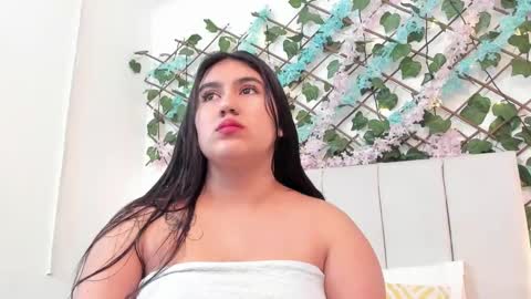 Snapshot of lexi_bloom chatting on September 2025 10:26:01 AM Gabrielle online show from September 2025 10:26:01 AM