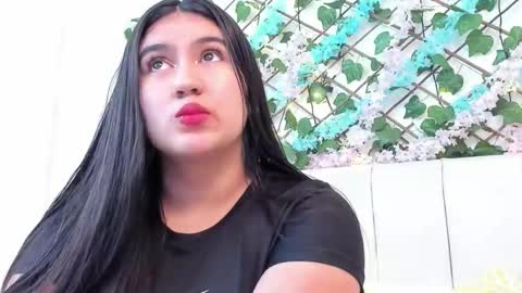 Snapshot of lexi_bloom chatting on September 2025 10:39:02 AM Gabrielle online show from September 2025 10:39:02 AM