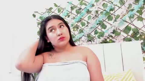 Snapshot of lexi_bloom chatting on September 2025 10:38:02 AM Gabrielle online show from September 2025 10:38:02 AM