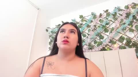 Snapshot of lexi_bloom chatting on October 2025 10:33:01 AM Gabrielle online show from October 2025 10:33:01 AM