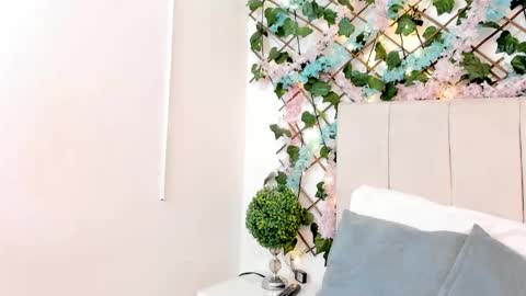 Snapshot of lexi_bloom chatting on October 2025 10:30:01 AM Gabrielle online show from October 2025 10:30:01 AM