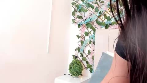 Snapshot of lexi_bloom chatting on November 2025 10:37:02 AM Gabrielle online show from November 2025 10:37:02 AM