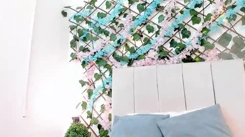 Snapshot of lexi_bloom chatting on November 2025 10:48:01 AM Gabrielle online show from November 2025 10:48:01 AM