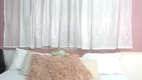 Snapshot of lexi_bloom chatting on November 2025 10:54:02 AM Gabrielle online show from November 2025 10:54:02 AM